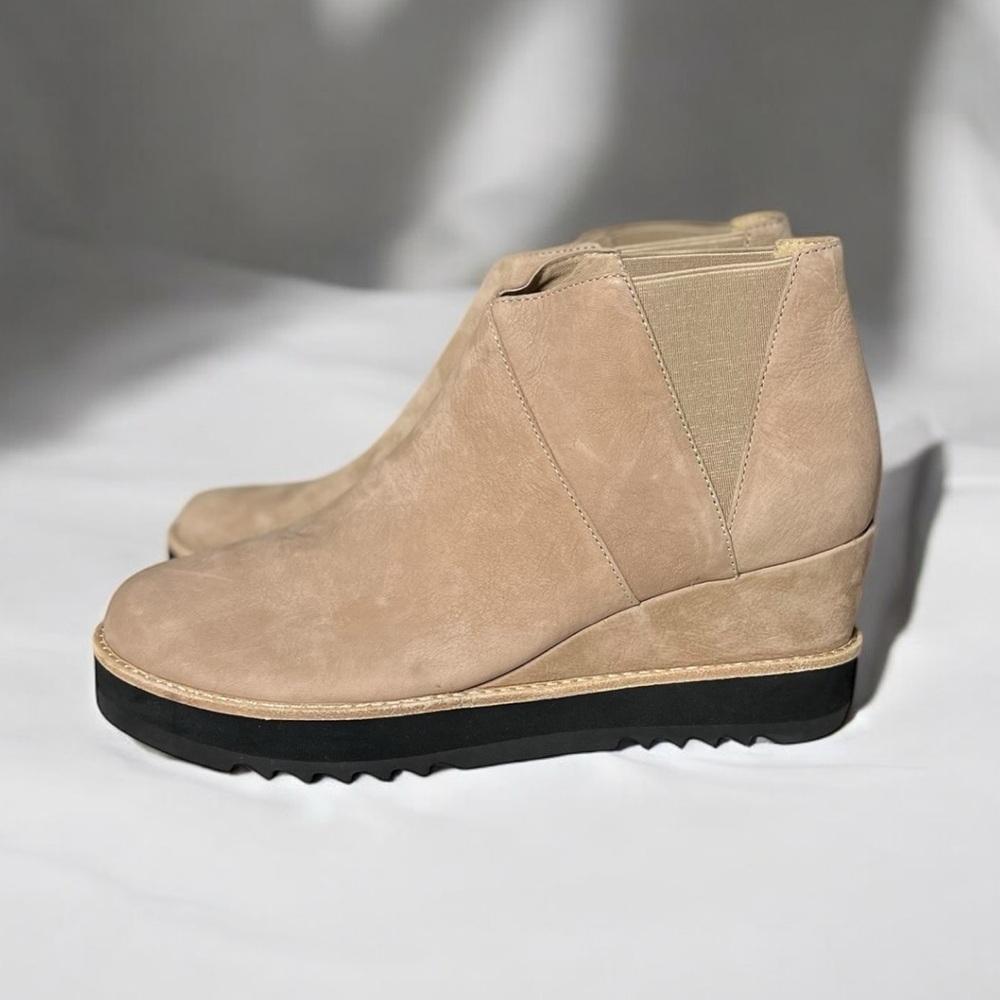 π»NEW Eileen Fisher Suede Wedge Caddy Chelsea Boot Ankle Bootie Size 10